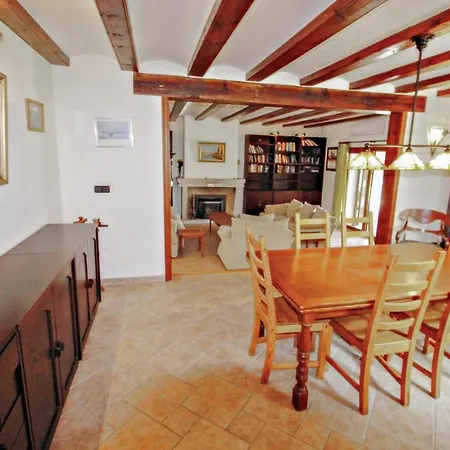 Finca Raiz - Modern, Well-equipped With Private Pool In Villa Moraira